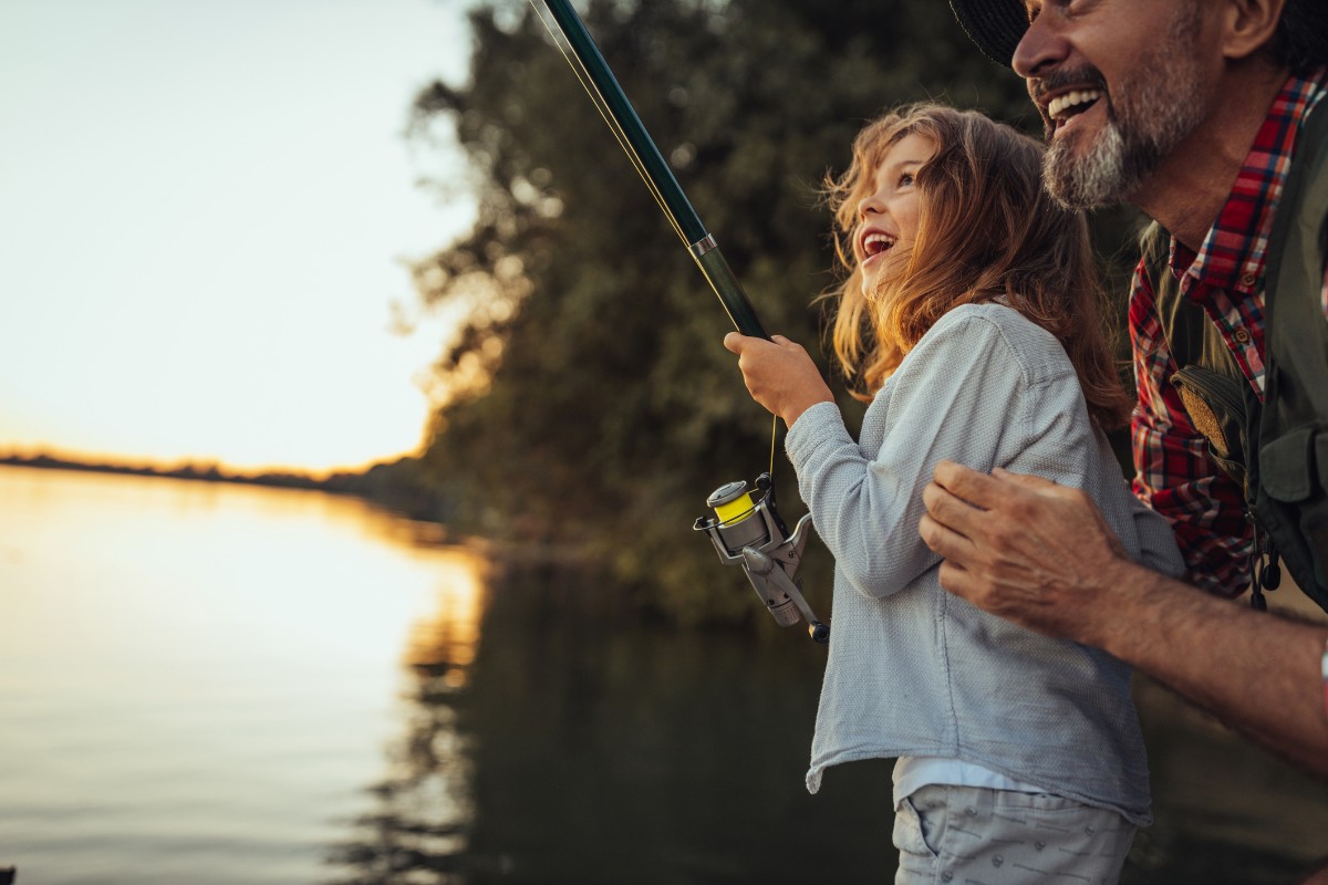 father daughter fishing