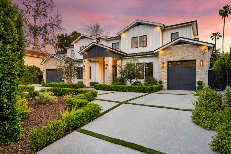 Stunning Curb Appeal